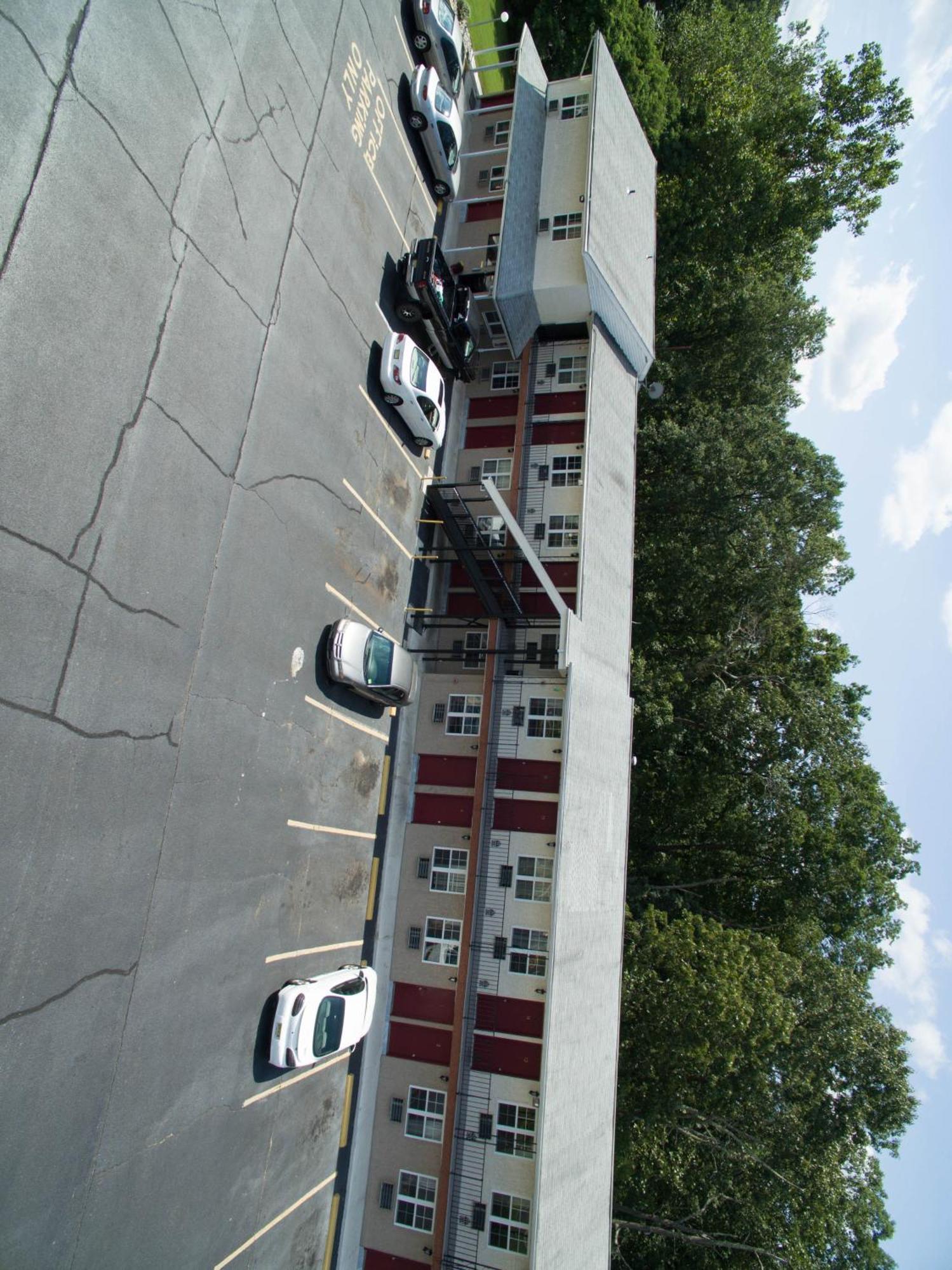 Red Carpet Inn Berlin Εξωτερικό φωτογραφία